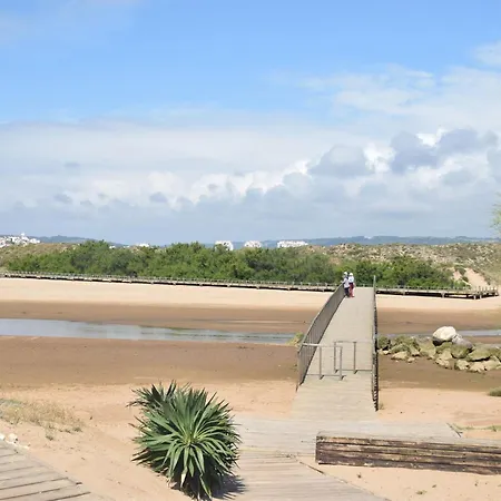 Near Sao Martinho * Salir de Porto