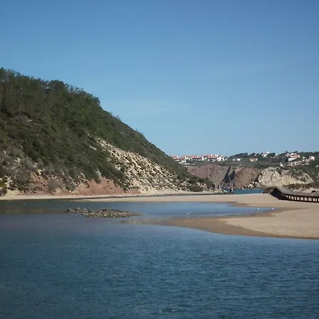 Nyaraló Near The Bay Of Salir Do Porto Salir de Porto